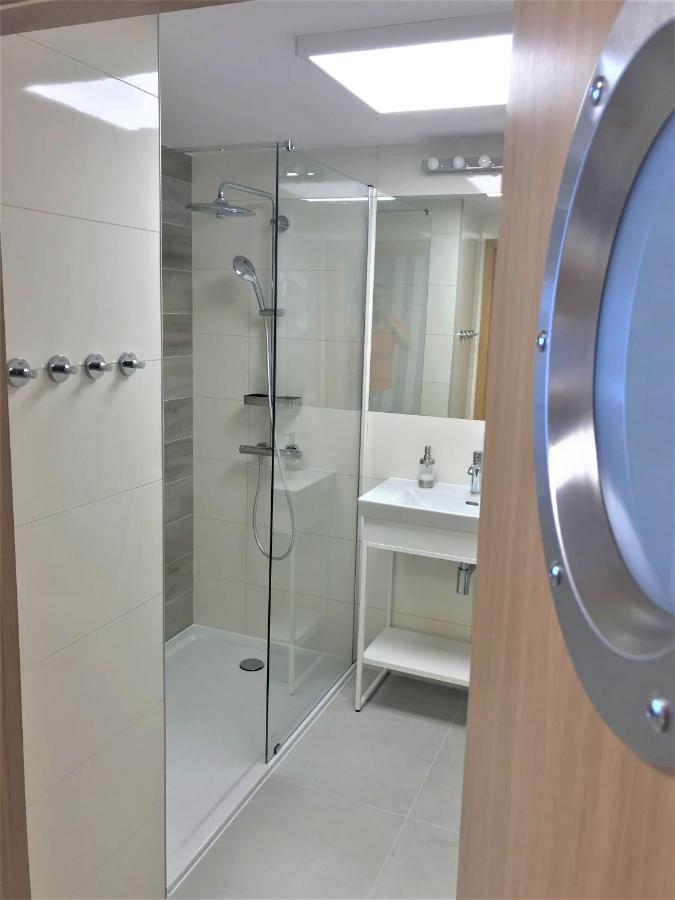 6 Pietro Seaside Apartment Kolobrzeg Ngoại thất bức ảnh