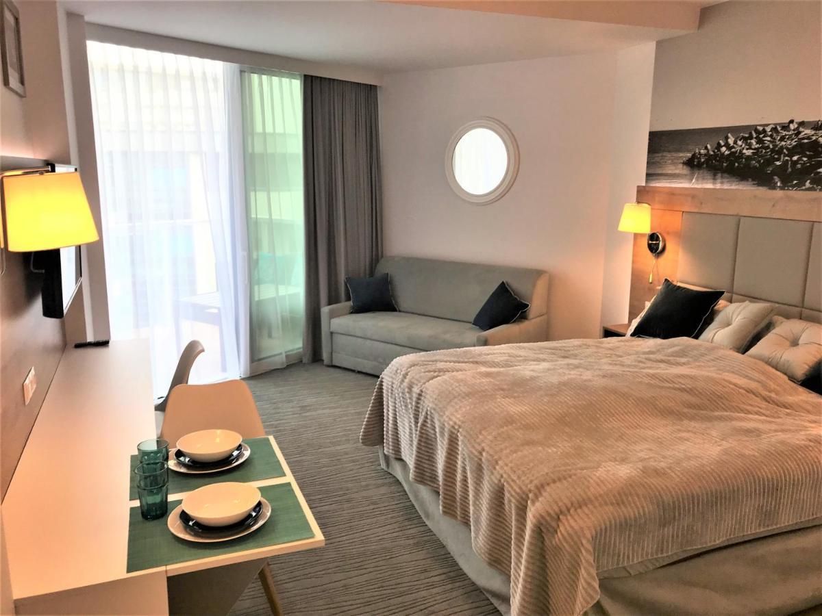 6 Pietro Seaside Apartment Kolobrzeg Ngoại thất bức ảnh