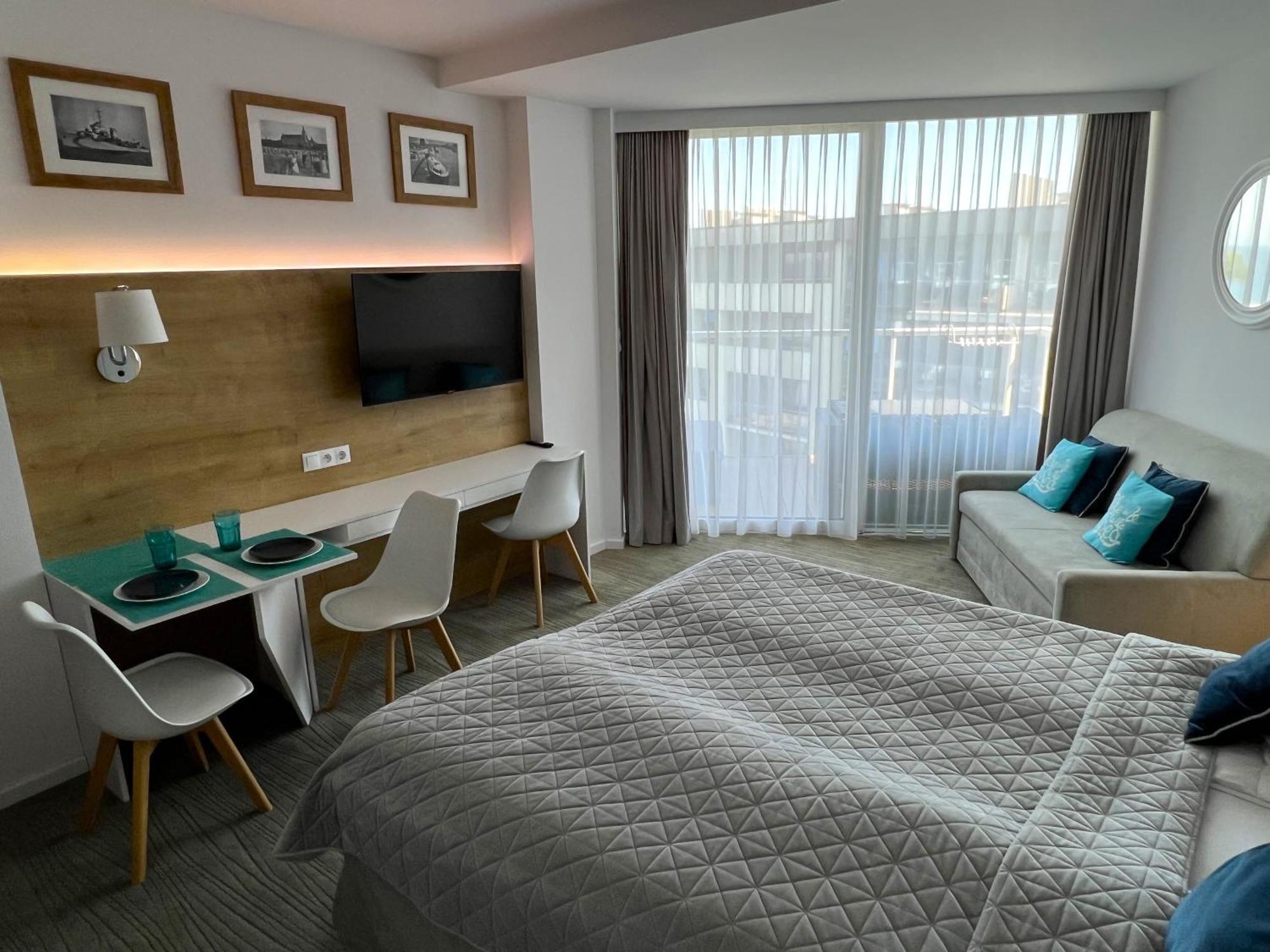 6 Pietro Seaside Apartment Kolobrzeg Ngoại thất bức ảnh